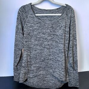 Athleta Women's No Sweatin' It Top Size Medium Heather Gray Hi Low Hem Pullover